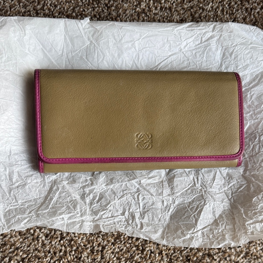 Loewe Tan and Pink Women's Wallet